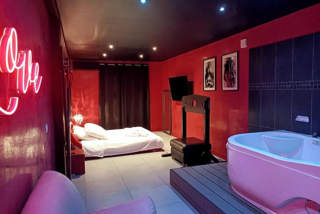 Appartement Balneo Et Sauna Prives The Red Room Mauguio Exterior photo