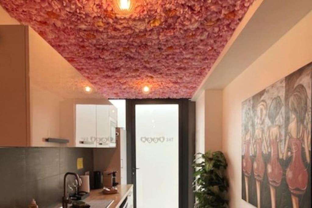 Appartement Balneo Et Sauna Prives The Red Room Mauguio Exterior photo